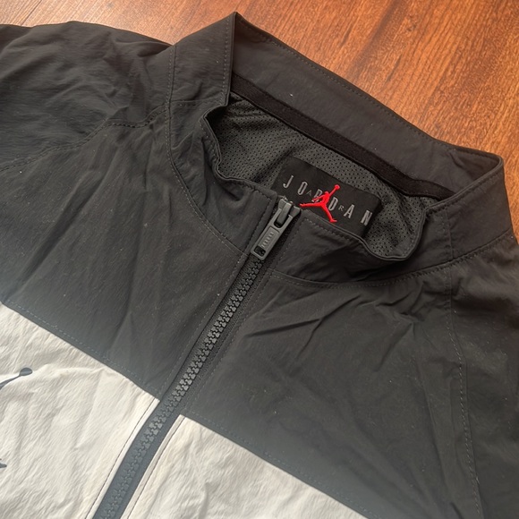 Men XS top Jordan - Picture 2 of 4